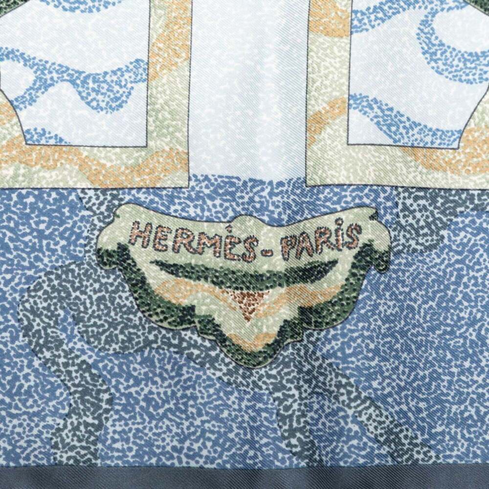 HERMES Blue Silk Scarf - Picture 3 of 8